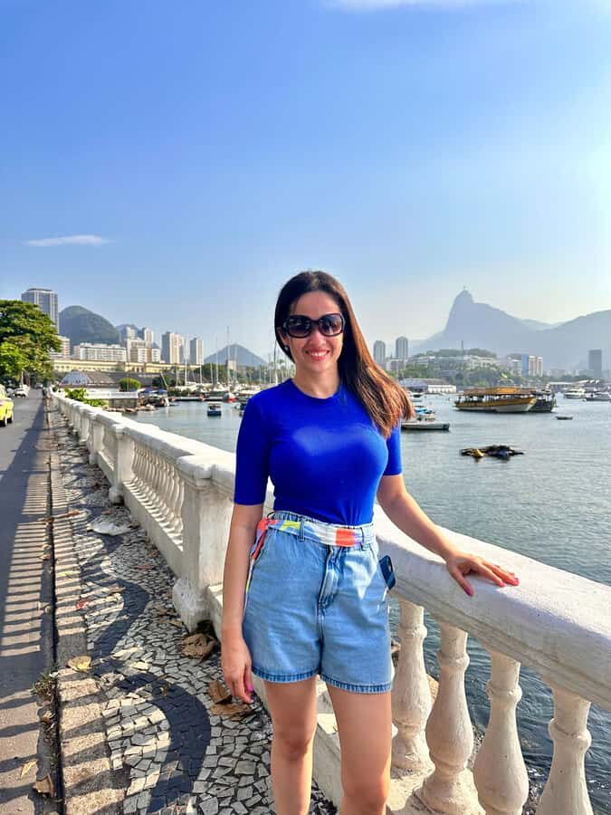 05 Spots of Rio Christ Redeemer Sugar Loaf Selarón Stairs… - The all-you-can-eat lunch break: fuel without feeling rushed