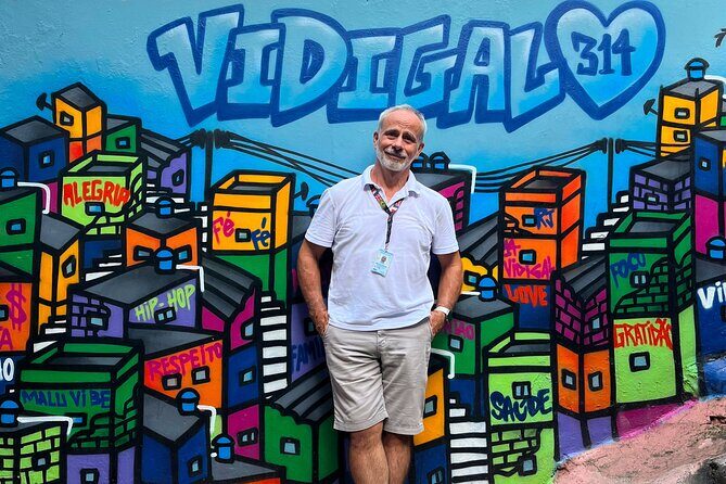 2h30 circuit in the Vidigal Favela - Favela alleys, architecture, and the ecological park stop