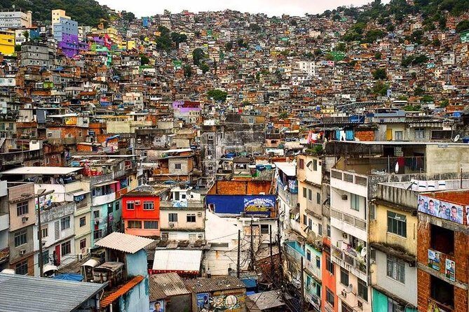 3 Hour Rocinha Favela Walking Tour with a Local Guide - The ride up and the walk down: what the 3 km downhill really means