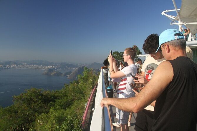 4-hour Sum-up Of Rio de Janeiro "Private Tour" – Optional Airport & Port Pick-up - The coastline and beach postcard time (Ipanema and Copacabana)