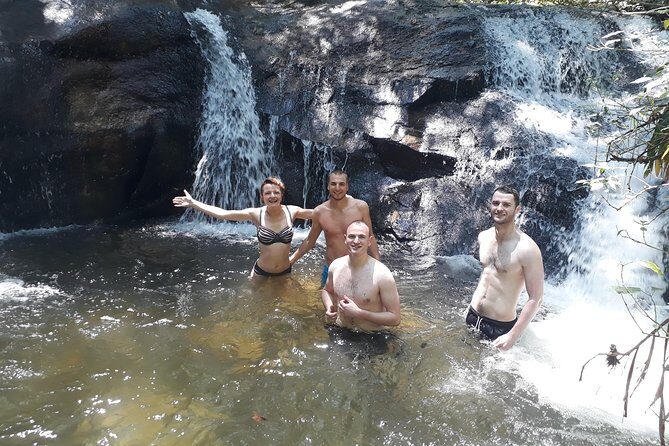 4x4 Jeep Jungle Tour Rio de Janeiro - 4x4 jeep ride + Tijuca National Park: the combo that works