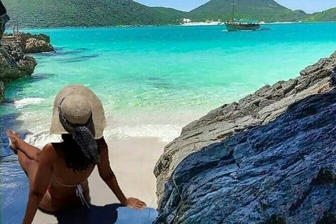 A day in Arraial do Cabo the Brazilian Caribbean - Prainhas do Pontal do Atalaia: calm water that reads like a filter