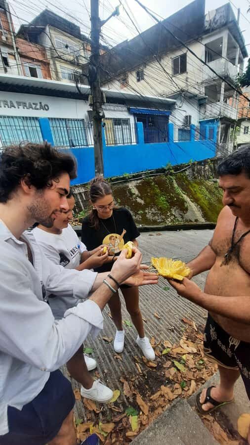 A Walk in the Rocinha Favela: Women Leading the Way - Entering Rocinha With a Women-Led Local Guide