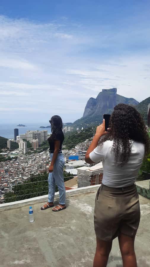 A Walk in the Rocinha Favela: Women Leading the Way - Av. Niemeyer to the Subway Exit: Finding the Right Start Spot