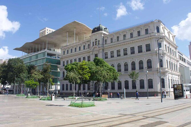 Afro Walking Tour - Samba and resistance (Pedra do Sal) - Cidade do Samba: the one-hour ticketed highlight