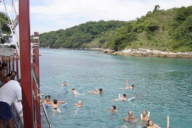 Angra dos Reis and Ilha Grande Day Trip from Rio de Janeiro - On the boat: music, crowding, and what “guided” really means