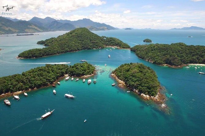 Angra Dos Reis + Ilha Grande - The guide and small-group vibe: Anderson’s example and why it matters