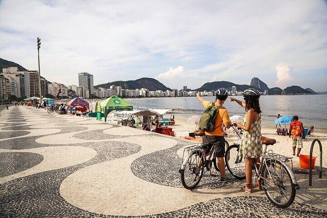 Bike Tour Of Rio – Beaches and Lagoon - Leblon viewpoints to Rodrigo de Freitas Lagoon: scenery slows down