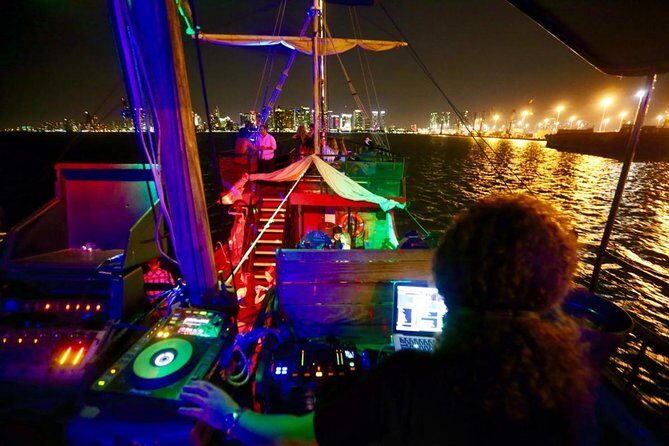 Boat Party by Night in Rio de Janeiro Admission & Transfer - Key Highlights at a Glance