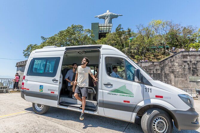 Christ the Redeemer - Complete Morning Tour with Ticket and Transport at the Hotel - Sambadrome da Marques de Sapucaí: quick Carnival context