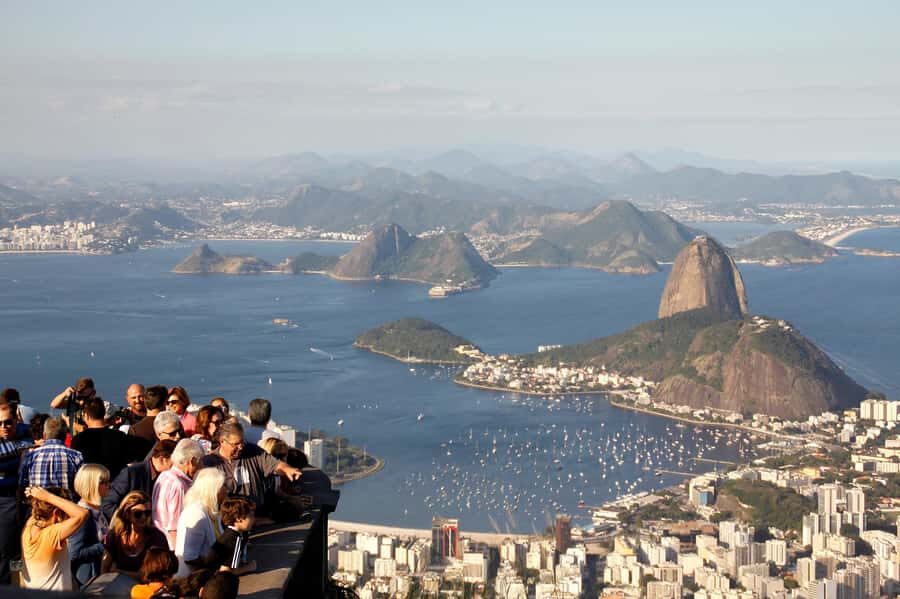 Corcovado and Sugarloaf Mountain Full-Day Tour - Churrascaria lunch between icons: energy matters on a 10-hour schedule