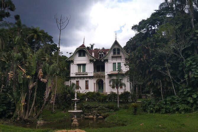 Discover Petropolis and its Hidden Gems with our Private Tour - Crystal Palace: a quick architectural breather
