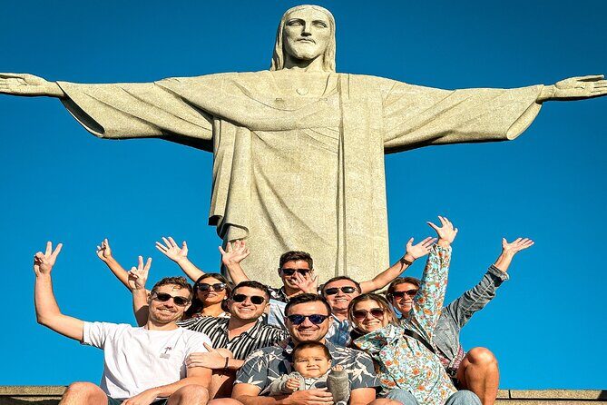 Dona Marta's sunrise, undisturbed Christ the Redeemer and more - Why Mirante Dona Marta Sunrise Sets the Tone