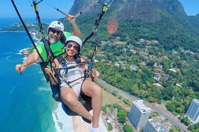 Double flight from Parapente in Pietra Bonita in Rio de Janeiro - From Clube São Conrado to the Tijuca Forest Launch Ramp