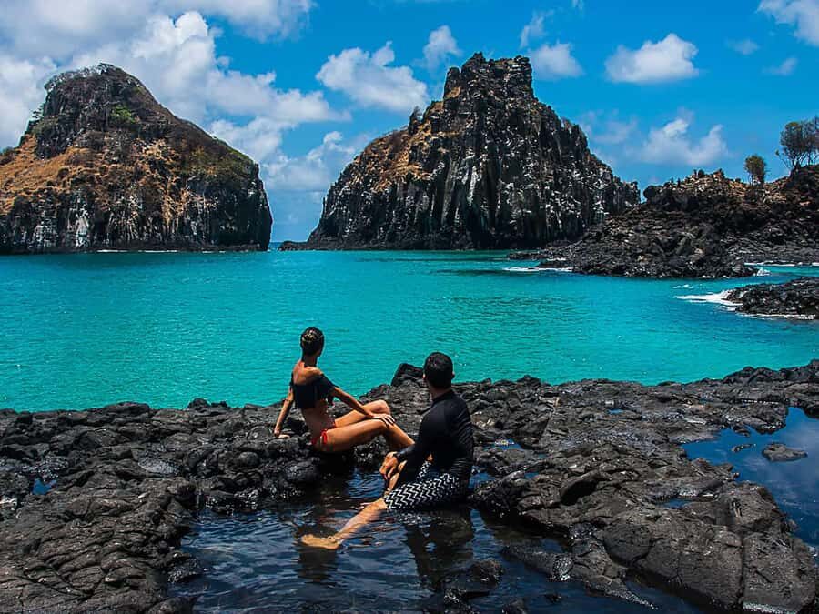 Explore Fernando de Noronha: 7-Hour Ilhatour - Baía do Sueste: where sea turtles become the main character