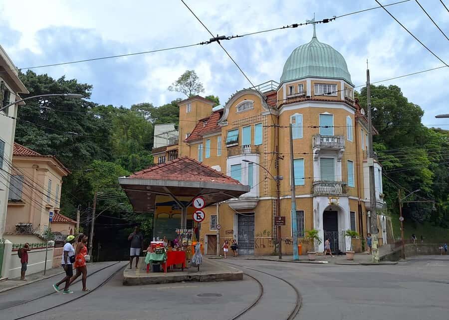 Explore Santa Teresa: Walking Tour - Largo dos Guimarães and Rua Laurinda Santos Lôbo: Squares, Street Art, and Easy Wandering