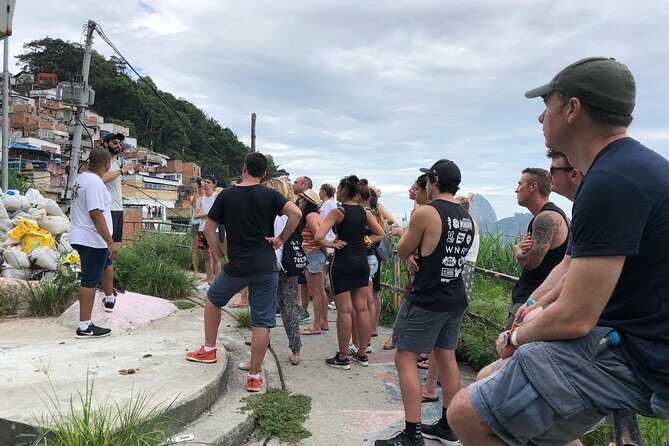 Favela Santa Marta Tour - Starting Point at Trailler Mirante do Pedrão: The Bay View Kickoff