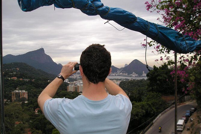 Favela Tour in Rio de Janeiro - Walking the Commercial and Central Areas Without Getting Lost