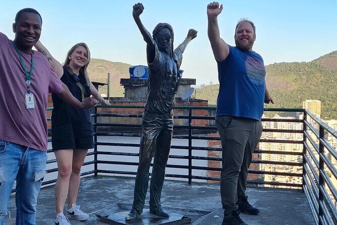 Favela tour Santa Marta with local guide - Botafogo Meeting Point: What to Expect Before You Even Start Walking