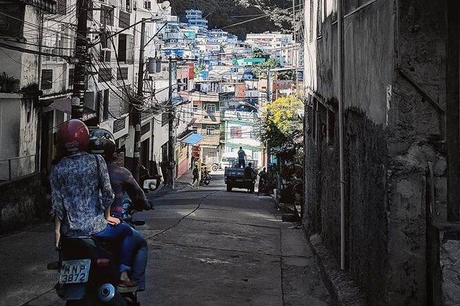 Favela Vidigal Tour and Brazilian Lunch - What You Actually Pay For: The Value of Lunch-Plus-Context