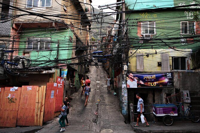 Favela Walking Tour in Rio de Janeiro - Learning Rio’s power map: history, economics, and politics on the streets