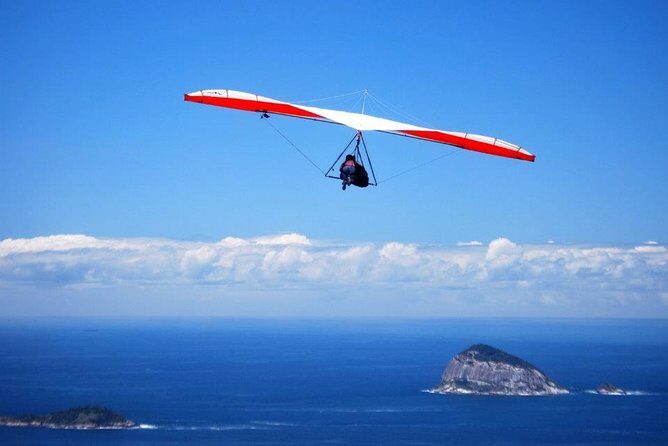 Flight experience DE Asa DE lta in Rio de Janeiro - Landing at Praia do Pepino: Near Rio’s Main Hangouts