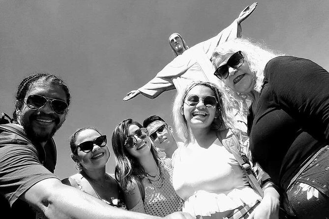 Full Day Tour in Rio de Janeiro - Sugarloaf Mountain by cable car: the timed viewpoint moment