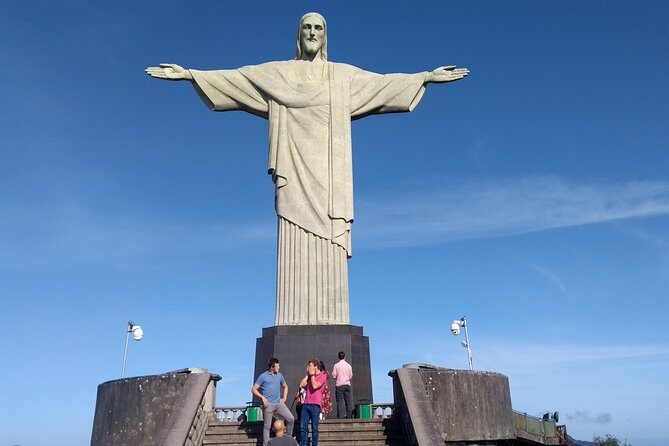 Full Day Tour in Rio de Janeiro - Selarón Steps: quick photo time in a very photogenic spot