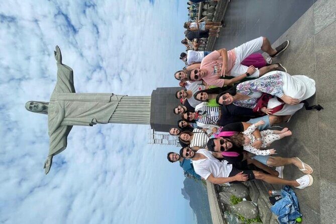 Full Tour in Rio: Christ, Sugarloaf Mountain, City Tour and Lunch - The core idea: an 8-hour hits-the-spot sampler of Rio