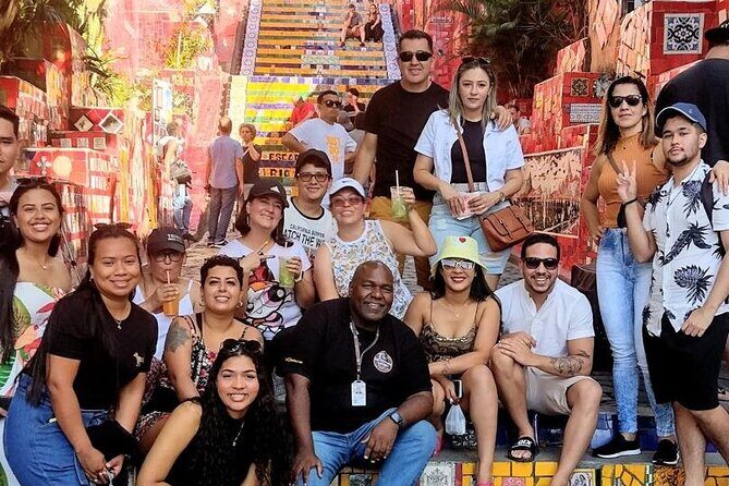 Full Tour in Rio: Christ, Sugarloaf Mountain, City Tour and Lunch - Maracanã Stadium and the Sambodromo: icons even from the outside