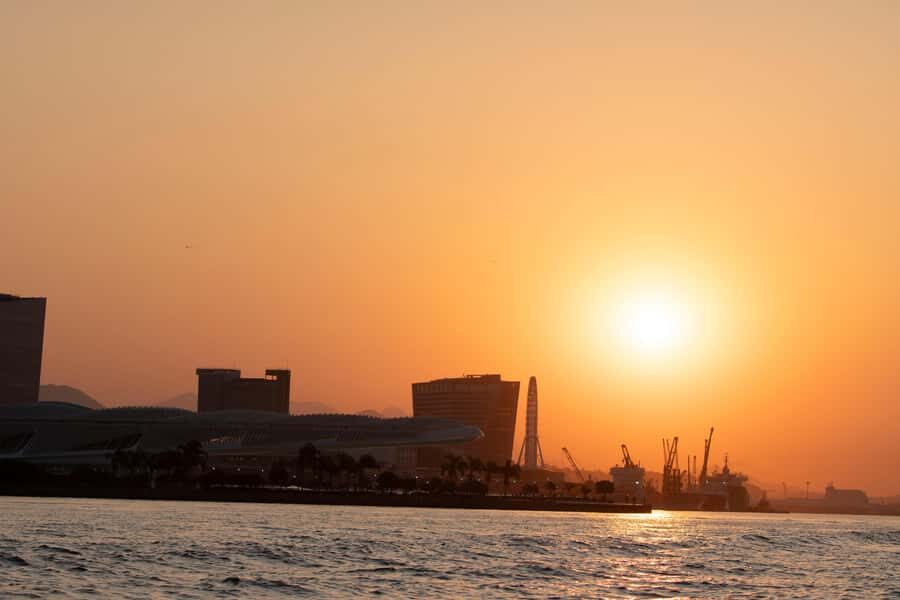 Glória: Sunset Speedboat Cruise with Drinks and Snacks - Glória Sunset Speedboat: Small-Group Views Over Guanabara Bay