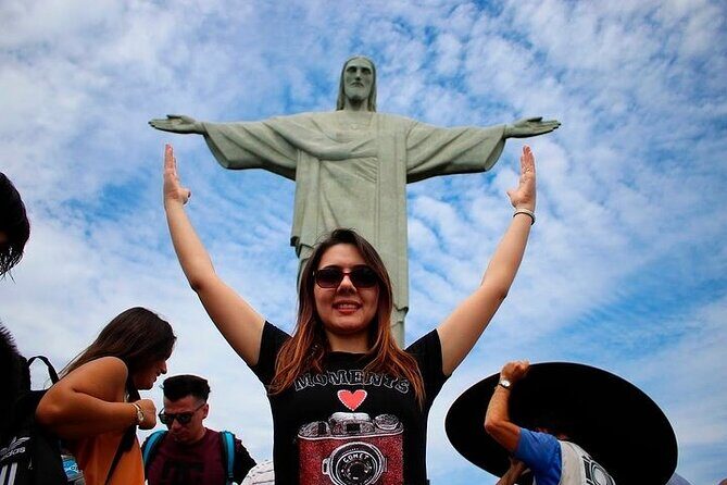 Guided Tour to DE Sugar Bread and Christ the Redeemer - Corcovado and Christ the Redeemer: 38 meters of perspective