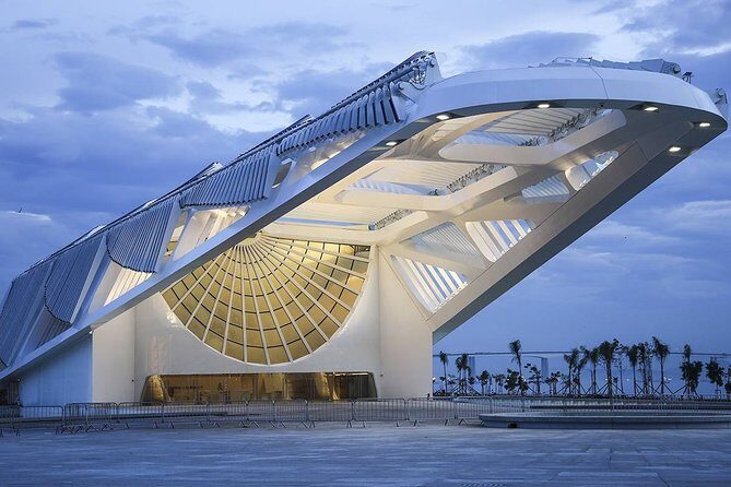 Guided Tour to the Museum of Tomorrow - Boulevard Olímpico: the Orla Conde waterfront break