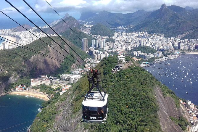Half-Day Private Tour:Rio de Janeiro Highlights by Bernard Moraes - Meet up in Copacabana, then let someone else drive