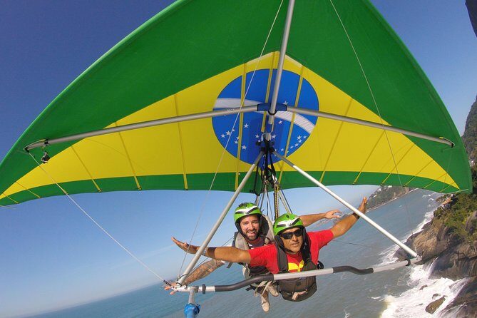 Hang gliding Hang gliding Experience Rotorfly - Rio Above Pedra Bonita: What the flight day feels like