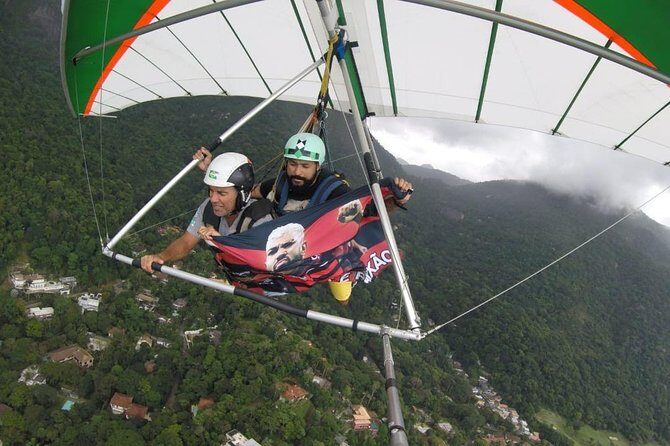 Hang Gliding in Rio de Janeiro - Fly with the best pilots ! - After landing at Pepino Beach: photos, videos, and how to plan your budget