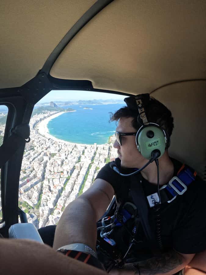 Helicopter flight no doors in Rio de Janeiro - How the Crew Keeps a Doors-Off Flight Feeling Under Control