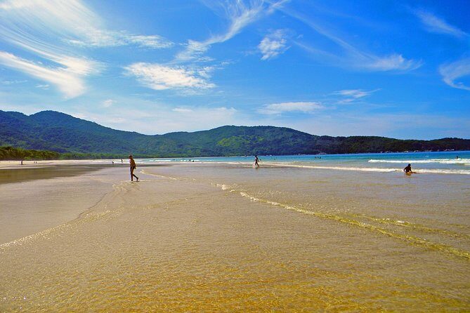 Ilha Grande Hiking Tour - From Rio to Abraão: the smooth start that sets up the hike
