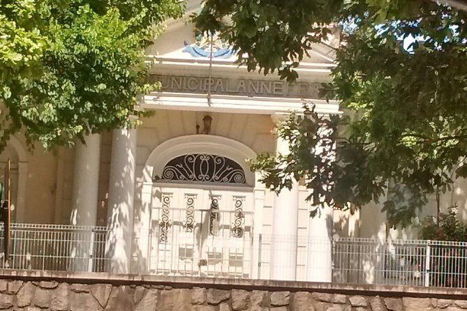 Jewish Tour in Rio de Janeiro - Botafogo Beach: Anne Frank Schools and the ARI Synagogue