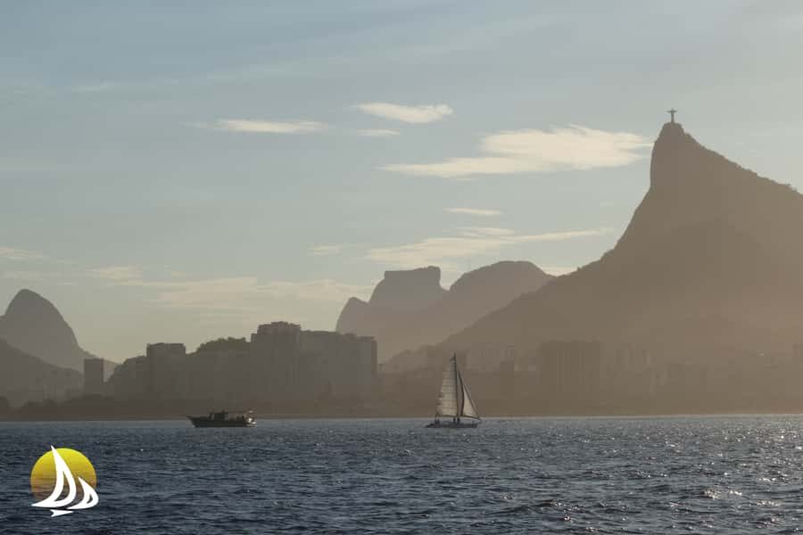 Morning Sailing Tour in Rio - Your Crew and the English-Guide Advantage
