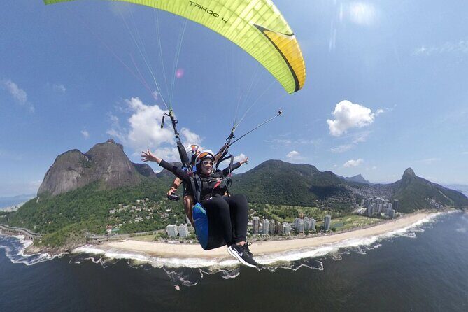 Paragliding Tandem Flight in Rio de Janeiro - Up the Mountain: Safety Instructions, Gear Fit, and Your Ramp Job