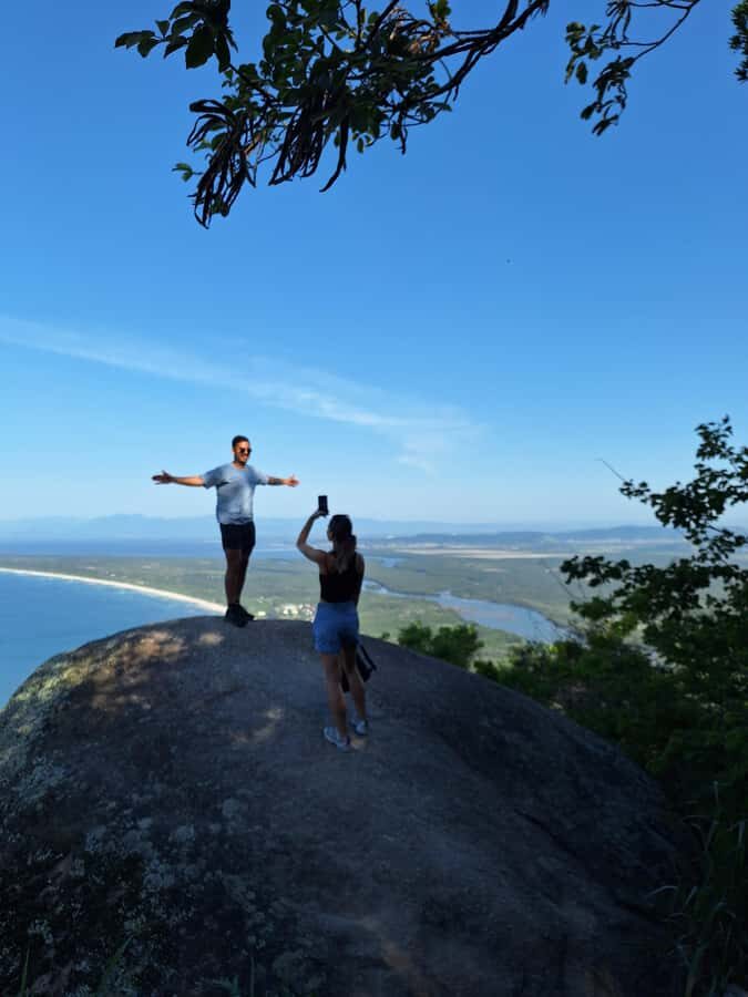 Pedra do Telégrafo Rio de Janeiro + Transfer - Dudu, the guided pacing, and the photo moment