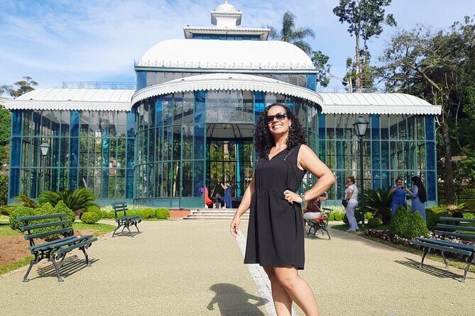 Petropolis The Imperial City with Beer tour and Lunch - Crystal Palace inside: short and sweet photo stop