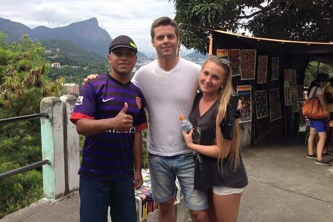 Private 2-Hours Sightseeing Walking Tour in Rocinha and moto-taxi - Meet Alexandre Vicente Pires at Metrô São Conrado / Rocinha