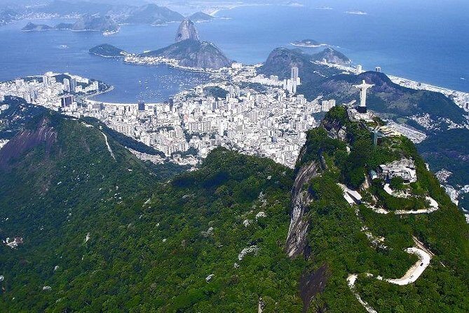 Private 30 min Helicopter Tour in Rio de Janeiro for 3 people - From Barra da Tijuca to the Sky: What the 30-Minute Ride Really Feels Like