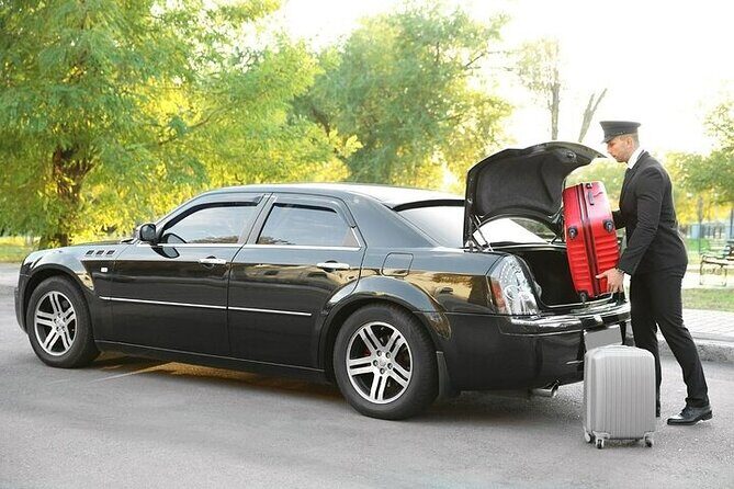 Private One-way Airport Transfer From Galeao Airport To Rio - Drop-off at your accommodation: avoiding the last-mile stress