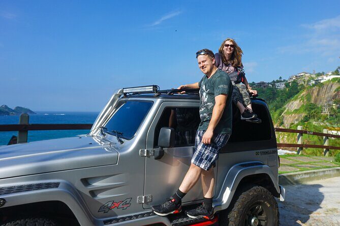 PRIVATE SUV Tour Tijuca Forest, hiking & waterfalls + photos - Vista Chinesa: the Tijuca lookout with a descent plan toward Lage Park