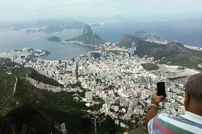 Private Tour to Christ the Redeemer - The Included Entrance and Guide Commentary That Make It Worth Paying