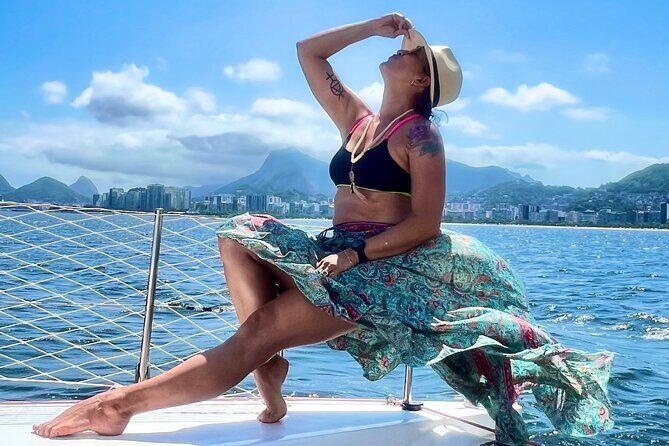 Private Tour with Churrasco in Vela Catamaran - Velas do Rio - The churrasco deal: lunch, snacks, and drinks all day