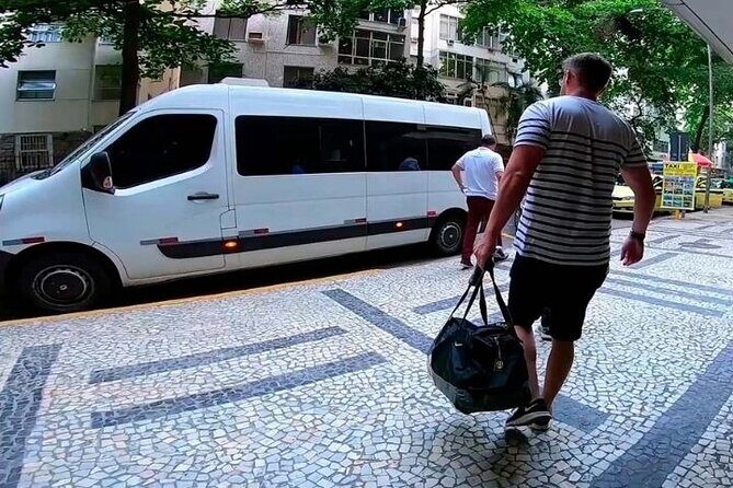 Regular Transfer Rio de Janeiro x Angra dos Reis - What Makes This Transfer Feel More “Comfy” Than Random Transport